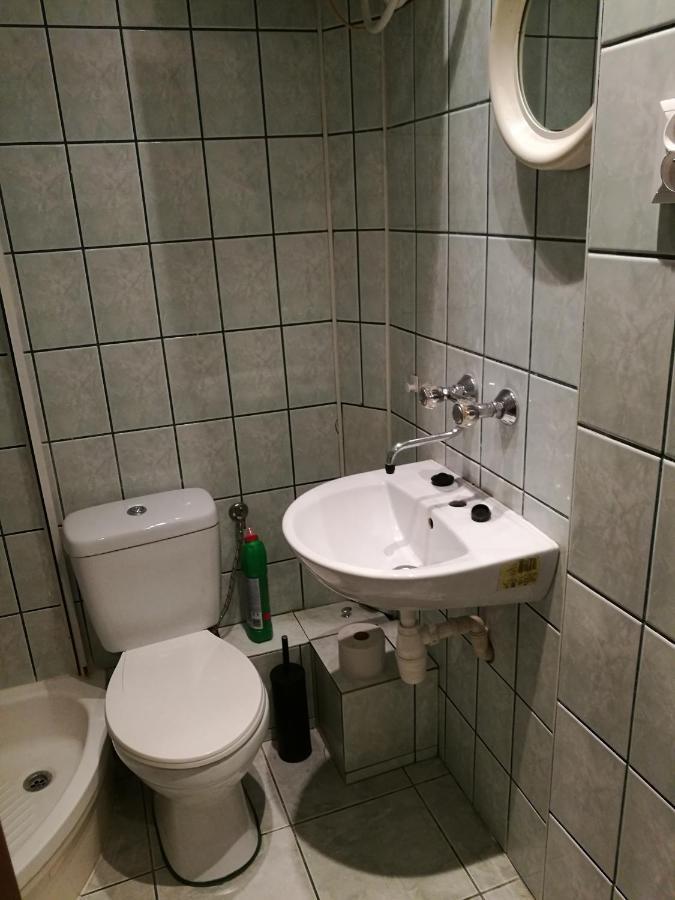 Kwatera Pod Swietym Wawrzyncem Częstochowa Exteriör bild